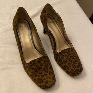 Leopard Print Pumps